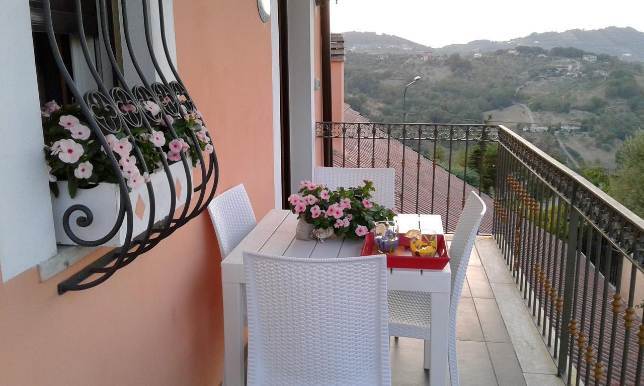 B&B Villa Milena อาเรียโน อีร์ปิโน ภายนอก รูปภาพ
